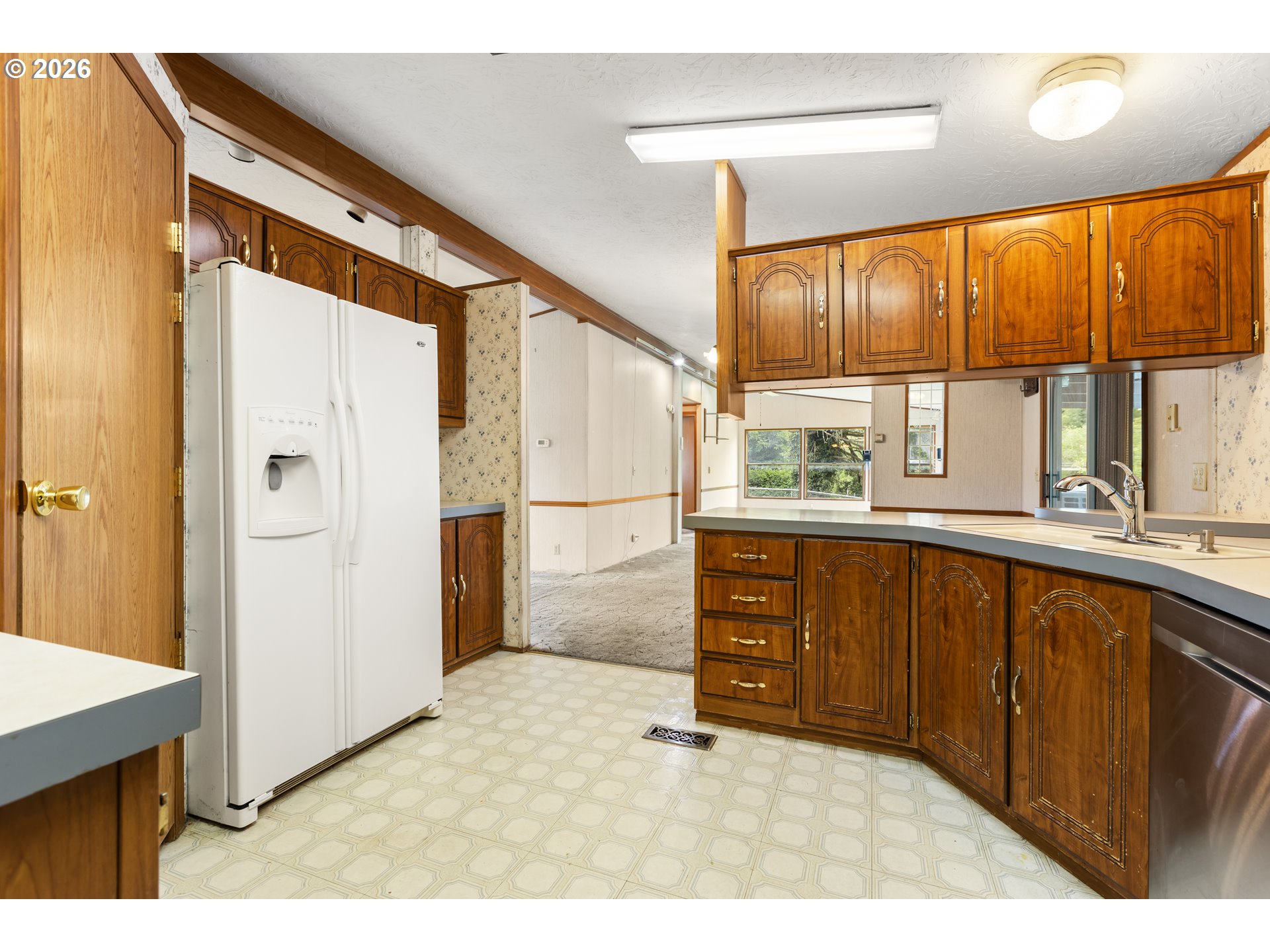 212 East Dyke Road Dillard, OR 97496 - Photo 14 of 48