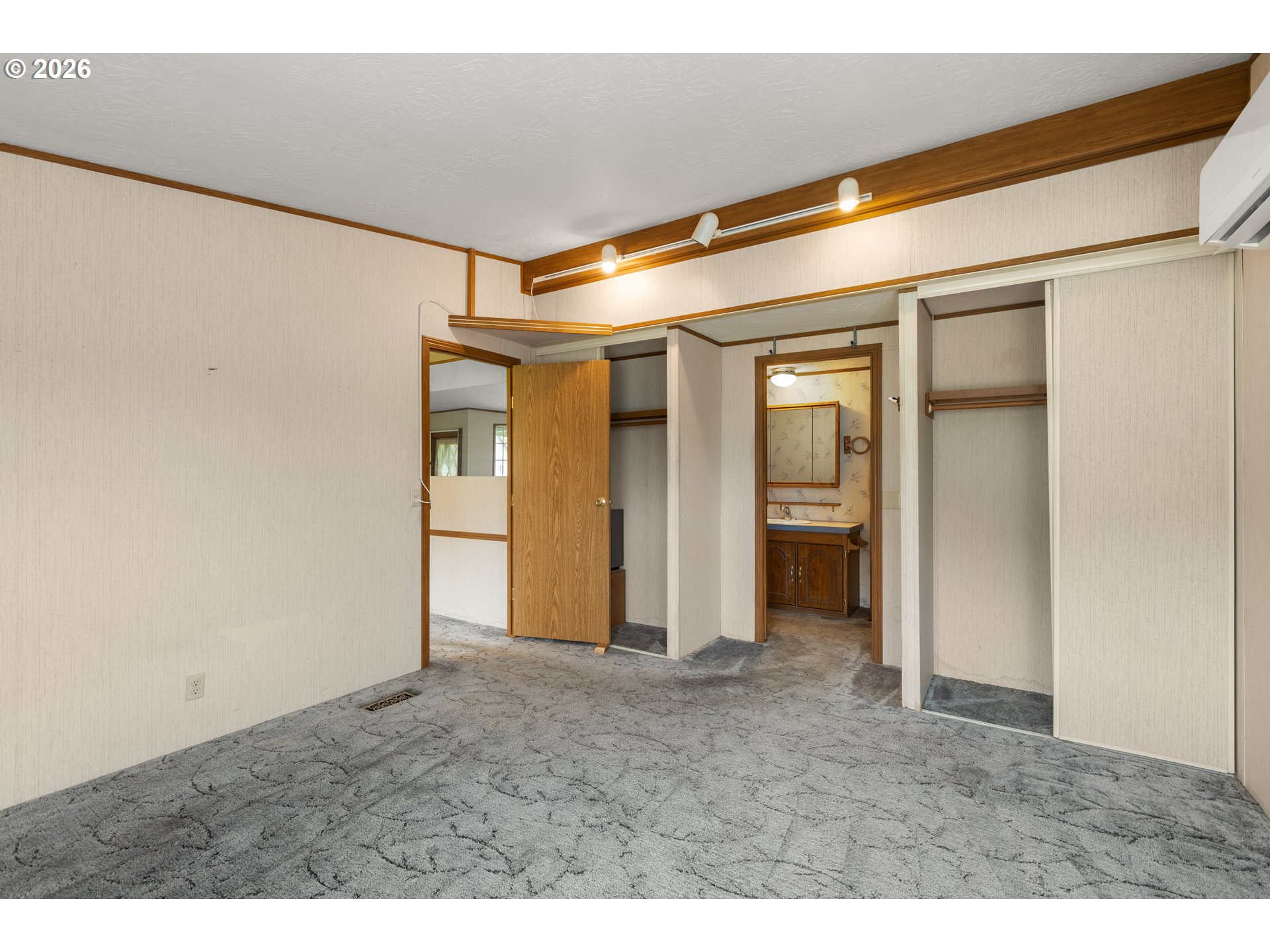 212 East Dyke Road Dillard, OR 97496 - Photo 23 of 48