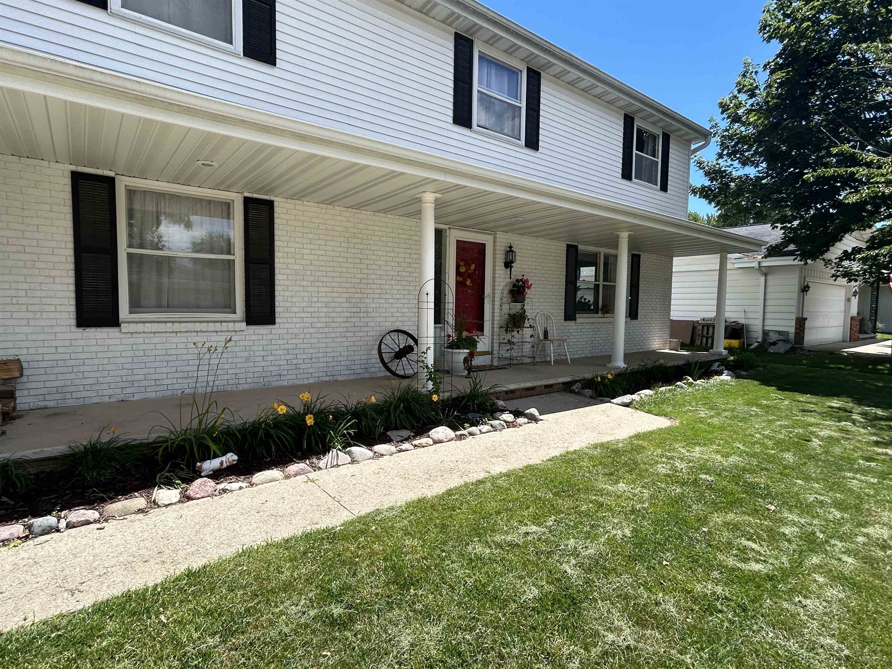 2024 North Eugene Street Appleton, WI 54914 - Photo 3 of 47