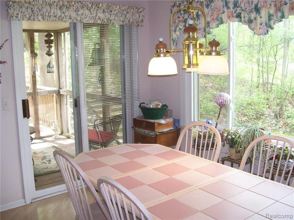 3423 Fairgrove Terrace Rochester Hills, MI 48309 - Photo 4 of 26