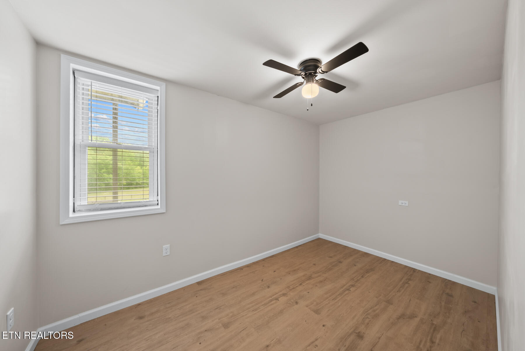 8466 Shut In Gap Road Spring City, TN 37381 - Photo 18 of 43 DSC05470