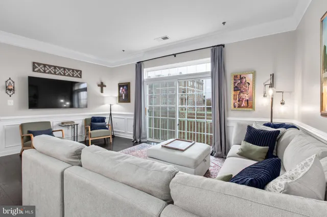 $385,000 | 810 Belmont Bay Drive, Unit 303, Woodbridge, VA 22191