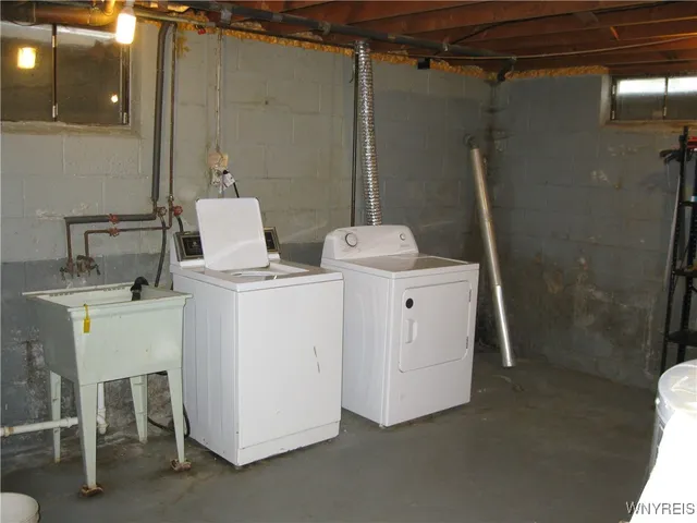 $259,900 | 11090 Westwood Road, Alden, NY 14004