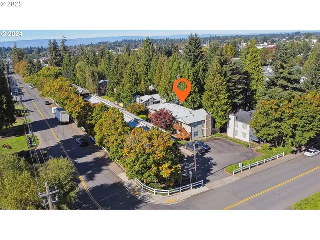 a picture of city view