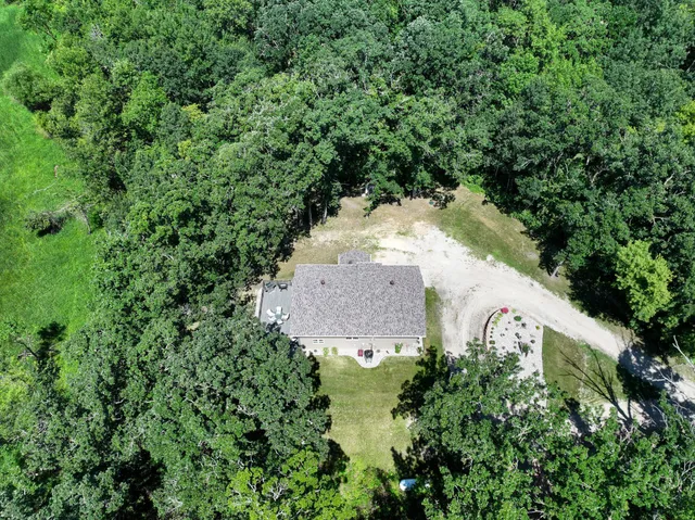 $1,250,000 | 23730 Oak Lake Trail Southeast, Erskine, MN 56535