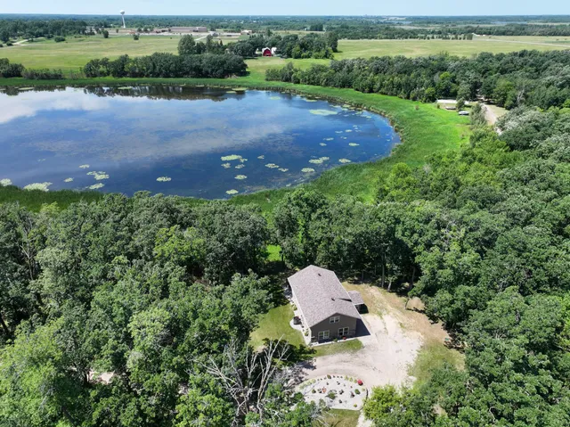 $1,250,000 | 23730 Oak Lake Trail Southeast, Erskine, MN 56535