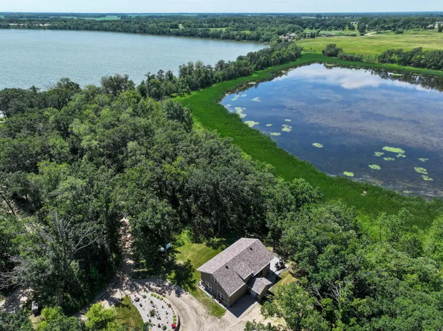 $1,250,000 | 23730 Oak Lake Trail Southeast, Erskine, MN 56535