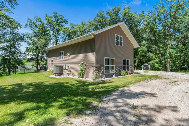 $1,250,000 | 23730 Oak Lake Trail Southeast, Erskine, MN 56535