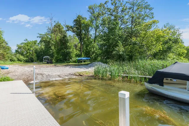 $1,250,000 | 23730 Oak Lake Trail Southeast, Erskine, MN 56535