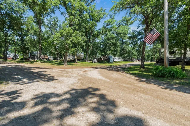 $1,250,000 | 23730 Oak Lake Trail Southeast, Erskine, MN 56535