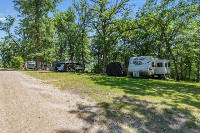 $1,250,000 | 23730 Oak Lake Trail Southeast, Erskine, MN 56535