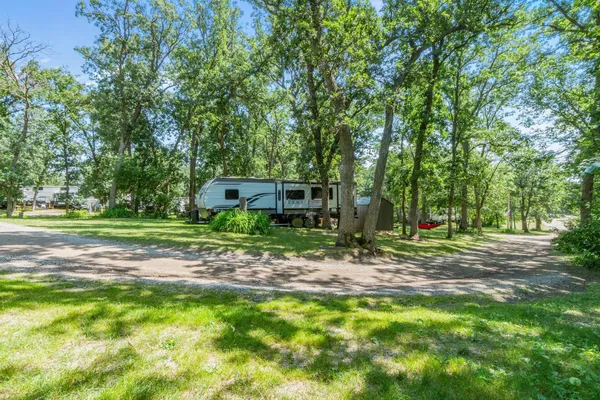 $1,250,000 | 23730 Oak Lake Trail Southeast, Erskine, MN 56535