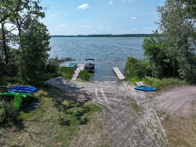 $1,250,000 | 23730 Oak Lake Trail Southeast, Erskine, MN 56535