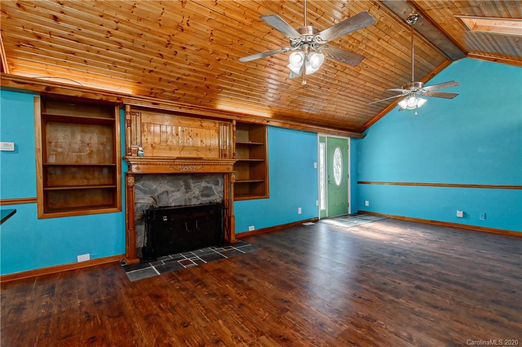 1407 South York Road Gastonia, NC 28052 - Photo 16 of 35 Gallery Image 16