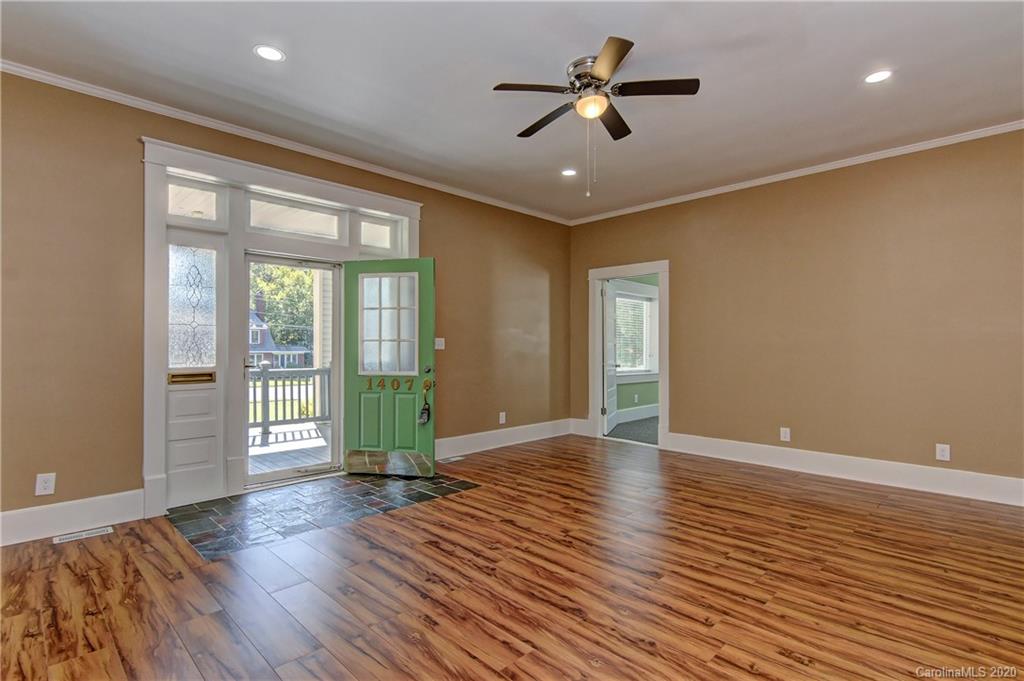 1407 South York Road Gastonia, NC 28052 - Photo 6 of 35 Gallery Image 6