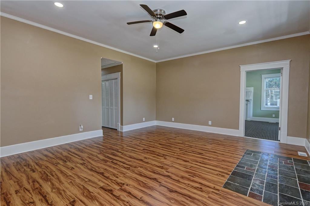 1407 South York Road Gastonia, NC 28052 - Photo 8 of 35 Gallery Image 8