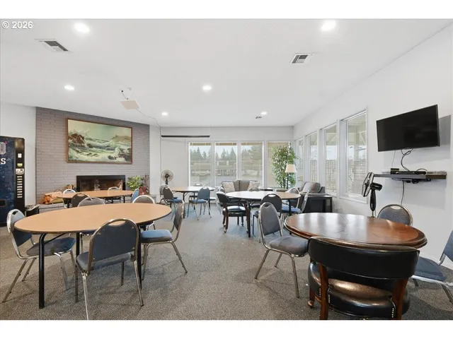 $259,000 | 13102 Northwest 8th Way, Unit C, Vancouver, WA 98685