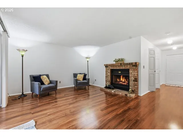 $259,000 | 13102 Northwest 8th Way, Unit C, Vancouver, WA 98685