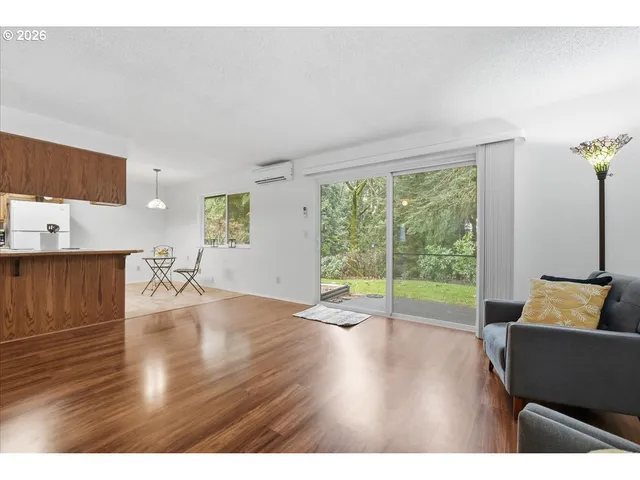 $259,000 | 13102 Northwest 8th Way, Unit C, Vancouver, WA 98685