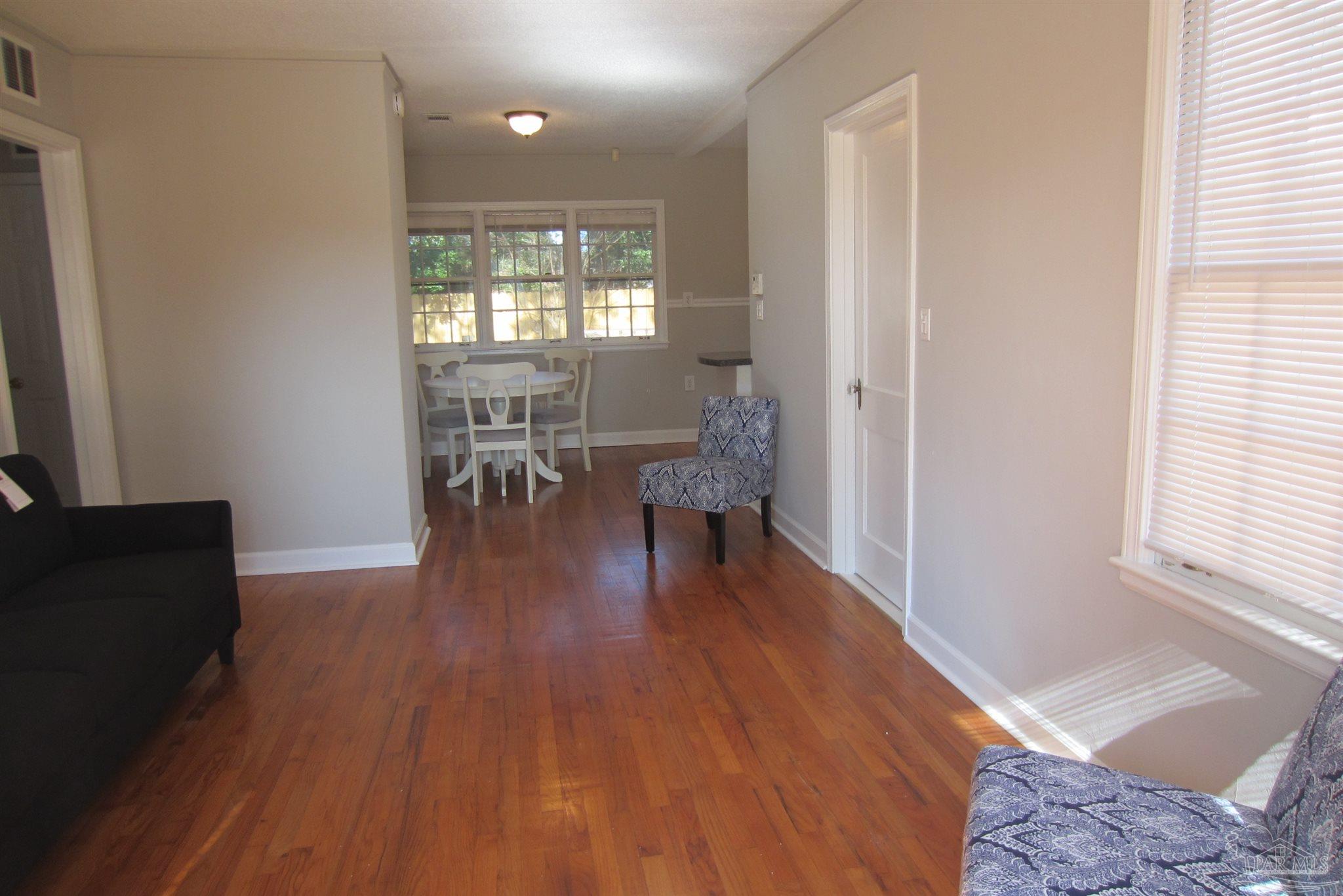 106 Country Club Road Pensacola, FL 32507 - Photo 2 of 40 Gallery Image 2