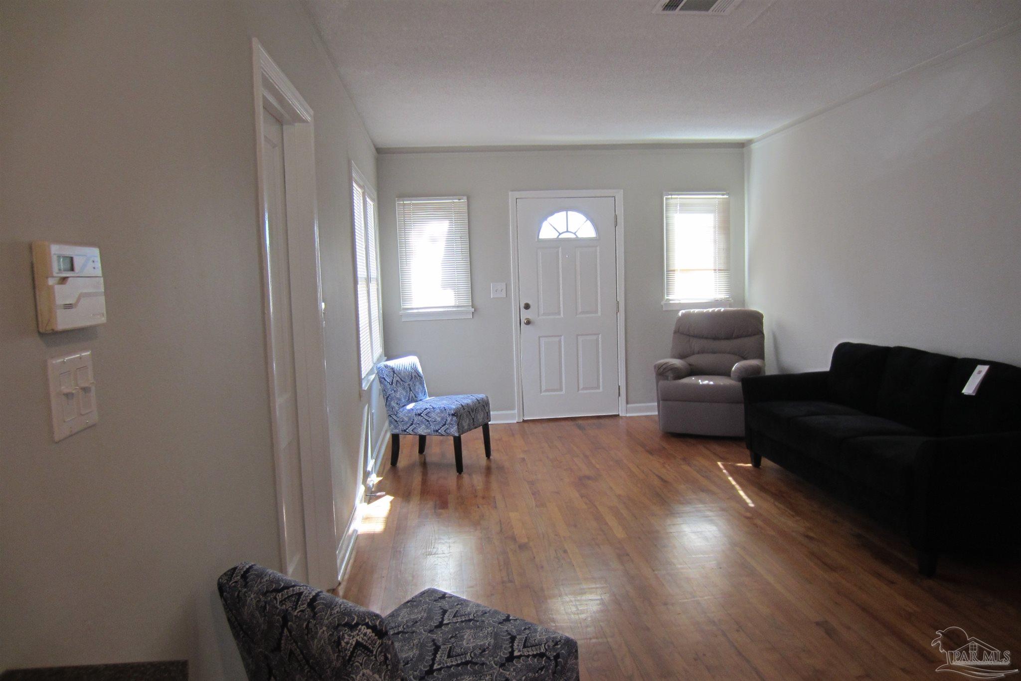 106 Country Club Road Pensacola, FL 32507 - Photo 3 of 40 Gallery Image 3