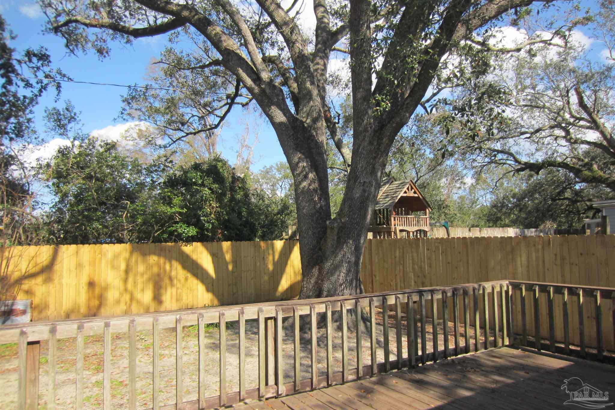 106 Country Club Road Pensacola, FL 32507 - Photo 38 of 40 Gallery Image 38