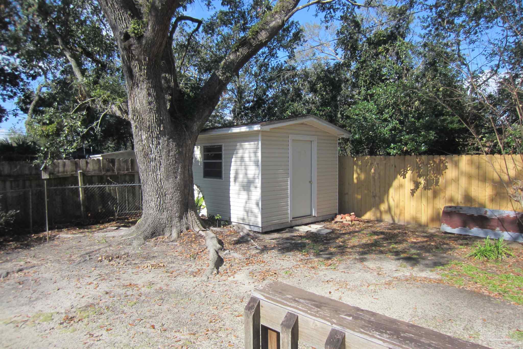 106 Country Club Road Pensacola, FL 32507 - Photo 39 of 40 Gallery Image 39