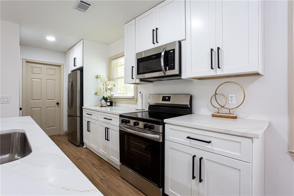 1318 Needmore Street Southwest Conyers, GA 30012 - Photo 11 of 34