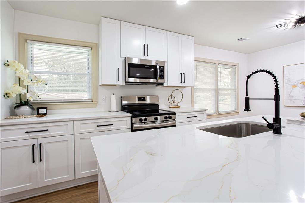 1318 Needmore Street Southwest Conyers, GA 30012 - Photo 14 of 34