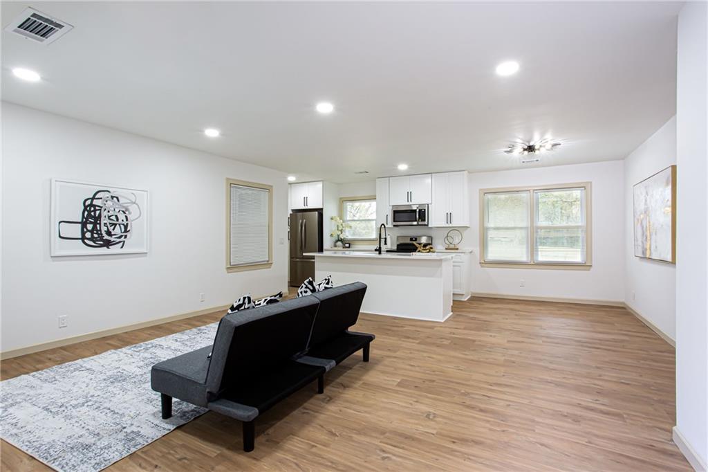 1318 Needmore Street Southwest Conyers, GA 30012 - Photo 4 of 34