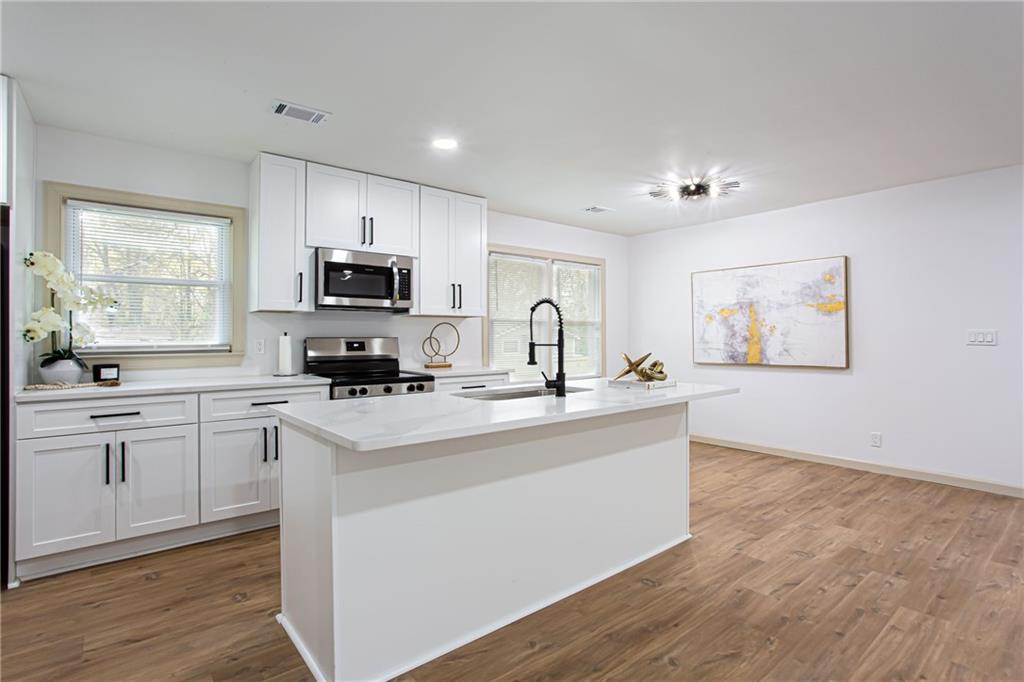 1318 Needmore Street Southwest Conyers, GA 30012 - Photo 9 of 34