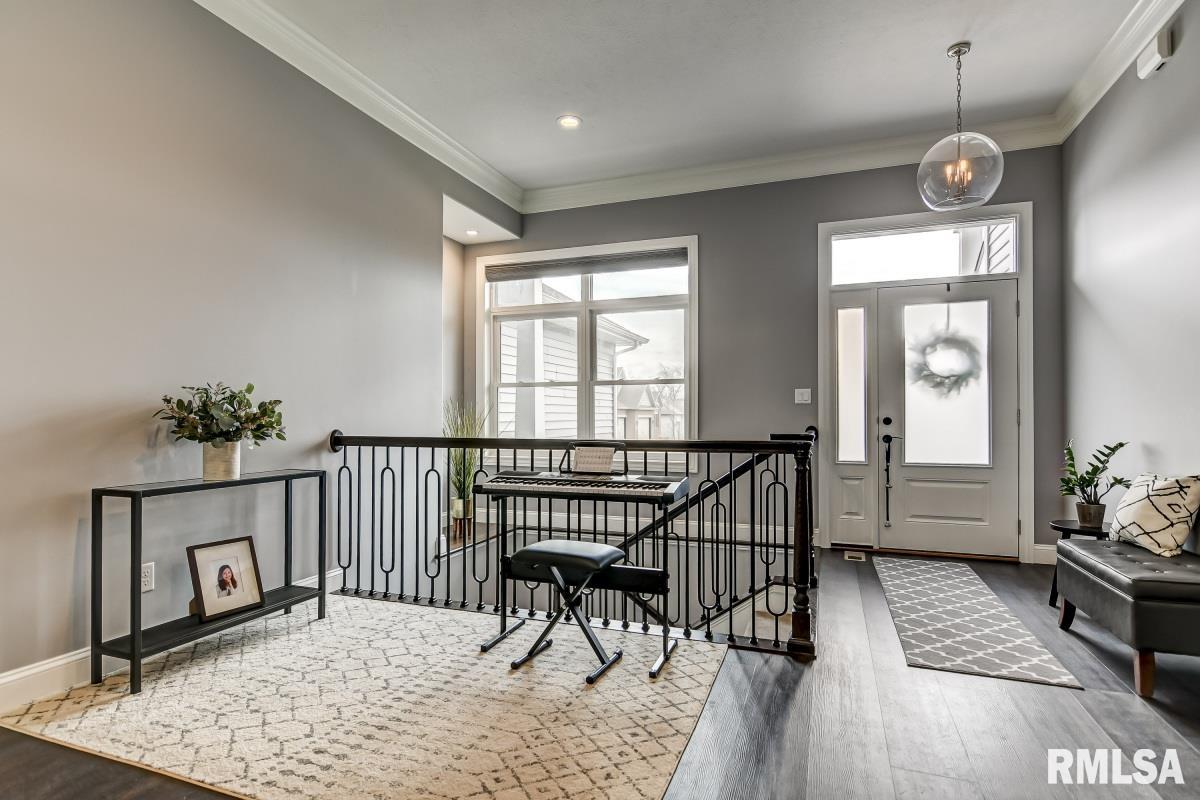 7413 Preston Drive Springfield, IL 62711 - Photo 5 of 42 Gallery Image 5