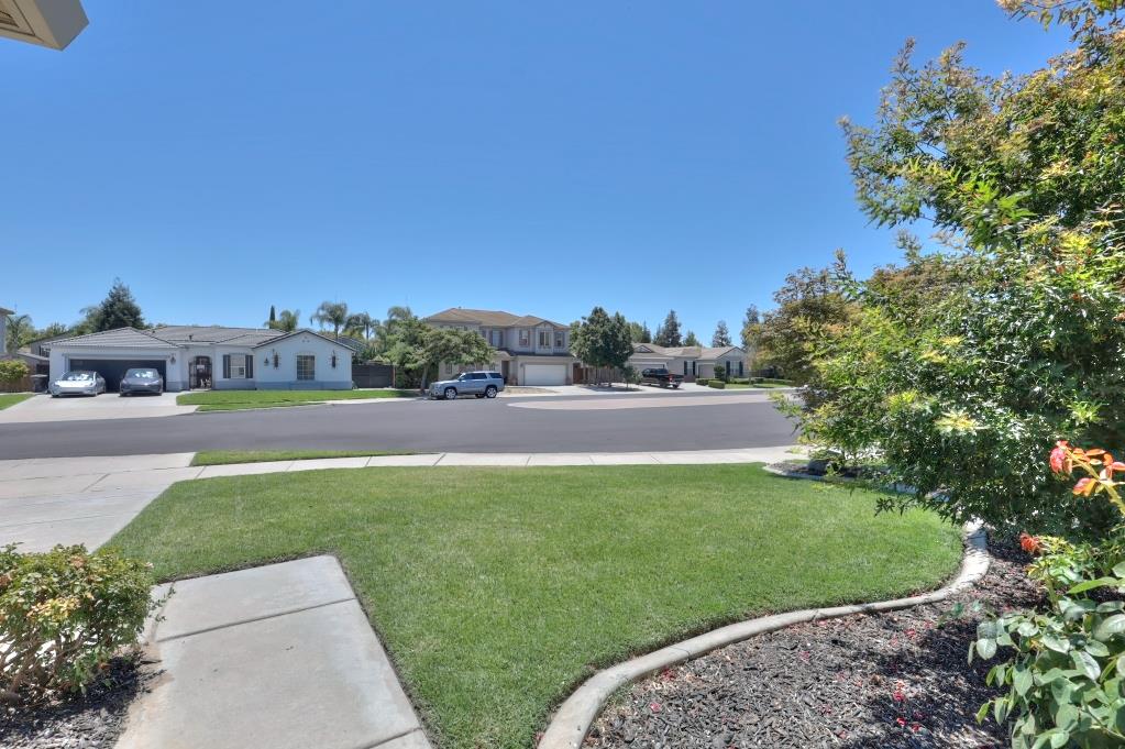 565 Bodeson Court Ripon, CA 95366 - Photo 8 of 90