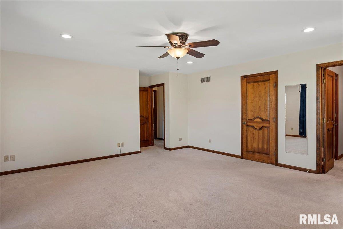 806 Phillips Ferry Road Bluffs, IL 62621 - Photo 23 of 54