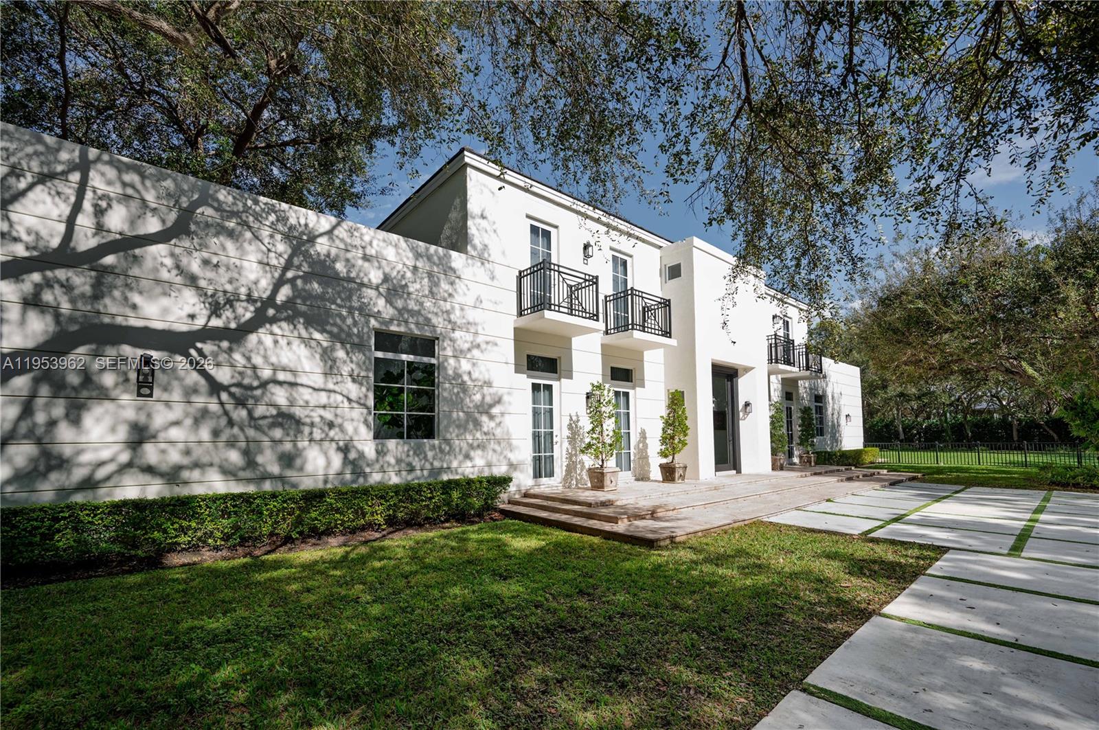 6355 Southwest 114th Street Pinecrest, FL 33156 - Photo 3 of 56