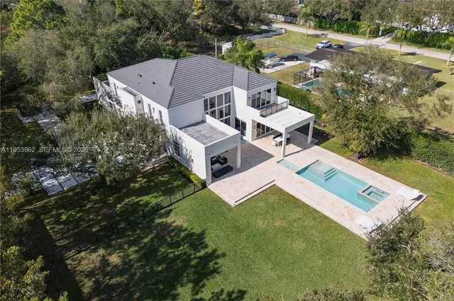 $38,000 | 6355 Southwest 114th Street, Pinecrest, FL 33156