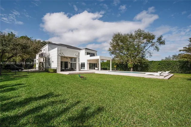 $38,000 | 6355 Southwest 114th Street, Pinecrest, FL 33156