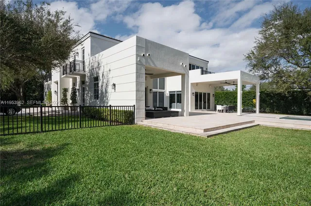 $38,000 | 6355 Southwest 114th Street, Pinecrest, FL 33156