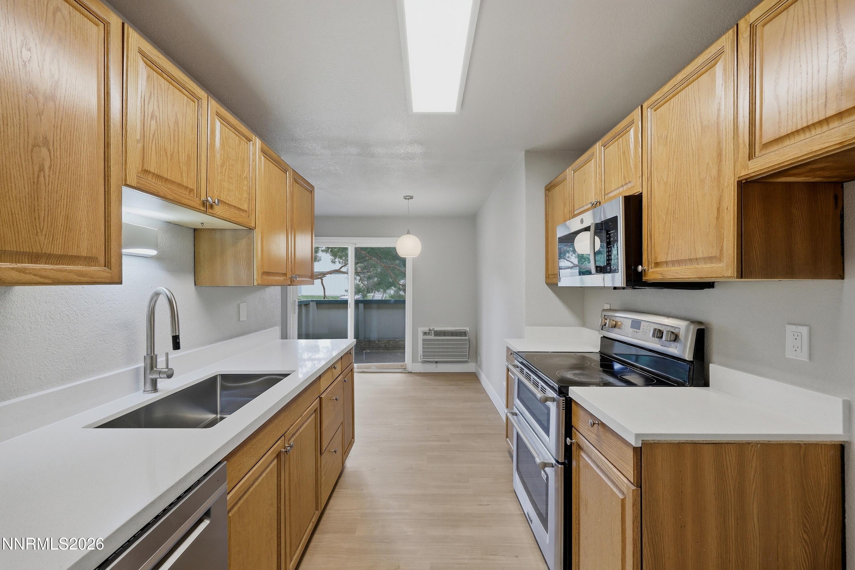 3924 Clear Acre Lane, Unit 102 Reno, NV 89512 - Photo 8 of 31 3924_clear_acre_ln_unit_102_007