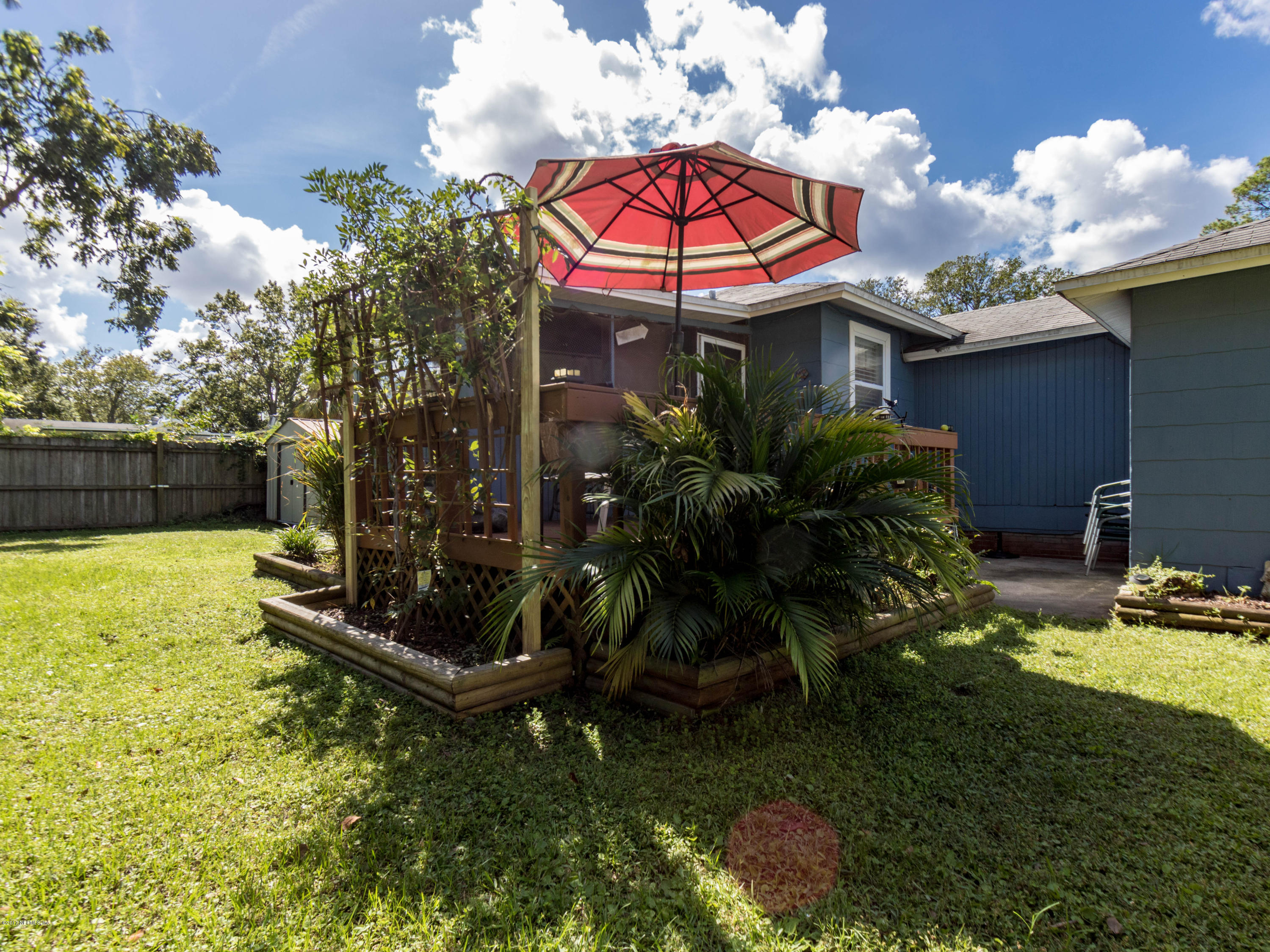 2737 Merwyn Road Jacksonville, FL 32207 - Photo 25 of 29 Great Yard
