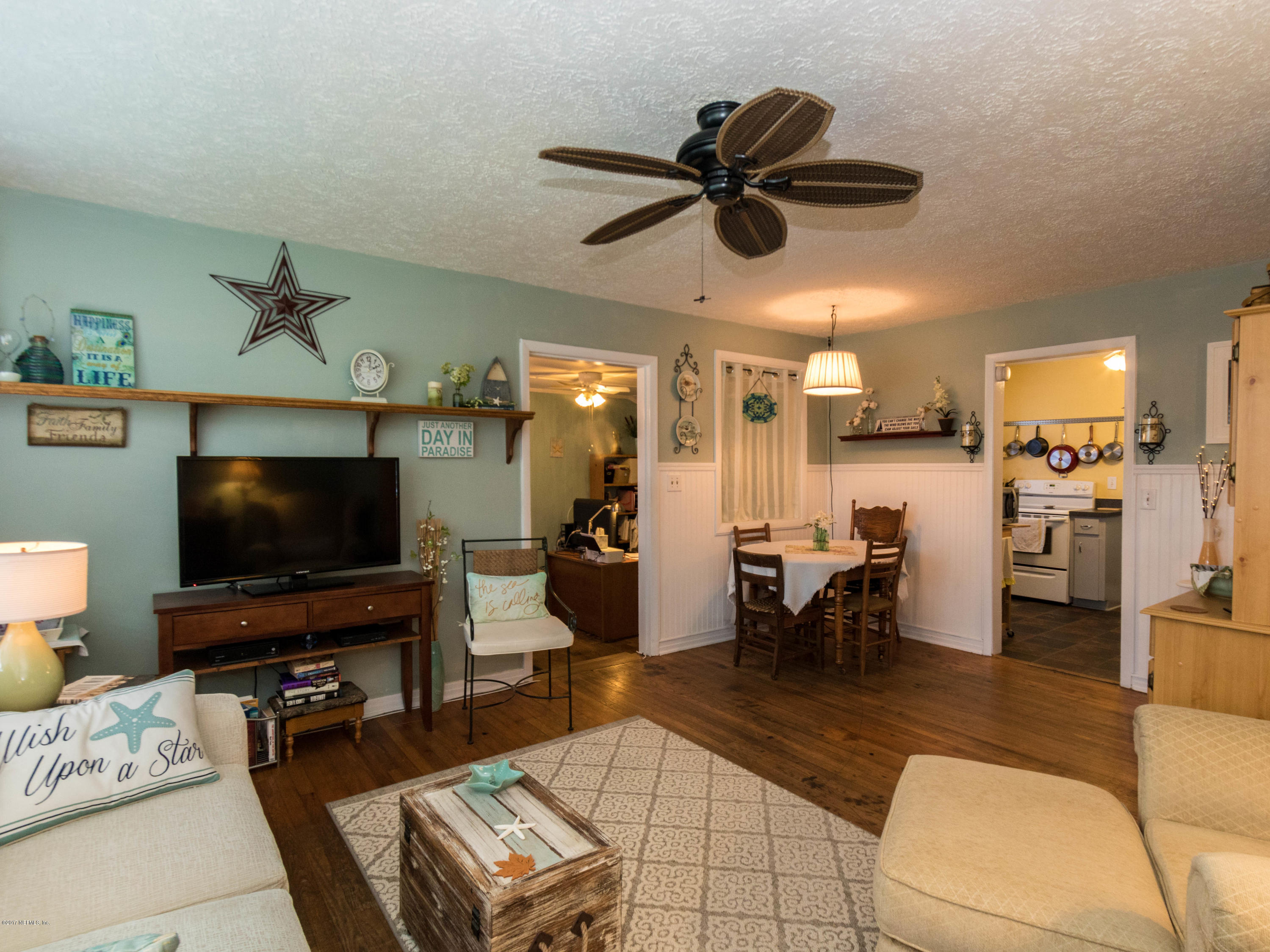 2737 Merwyn Road Jacksonville, FL 32207 - Photo 9 of 29 Looking At Dining Area