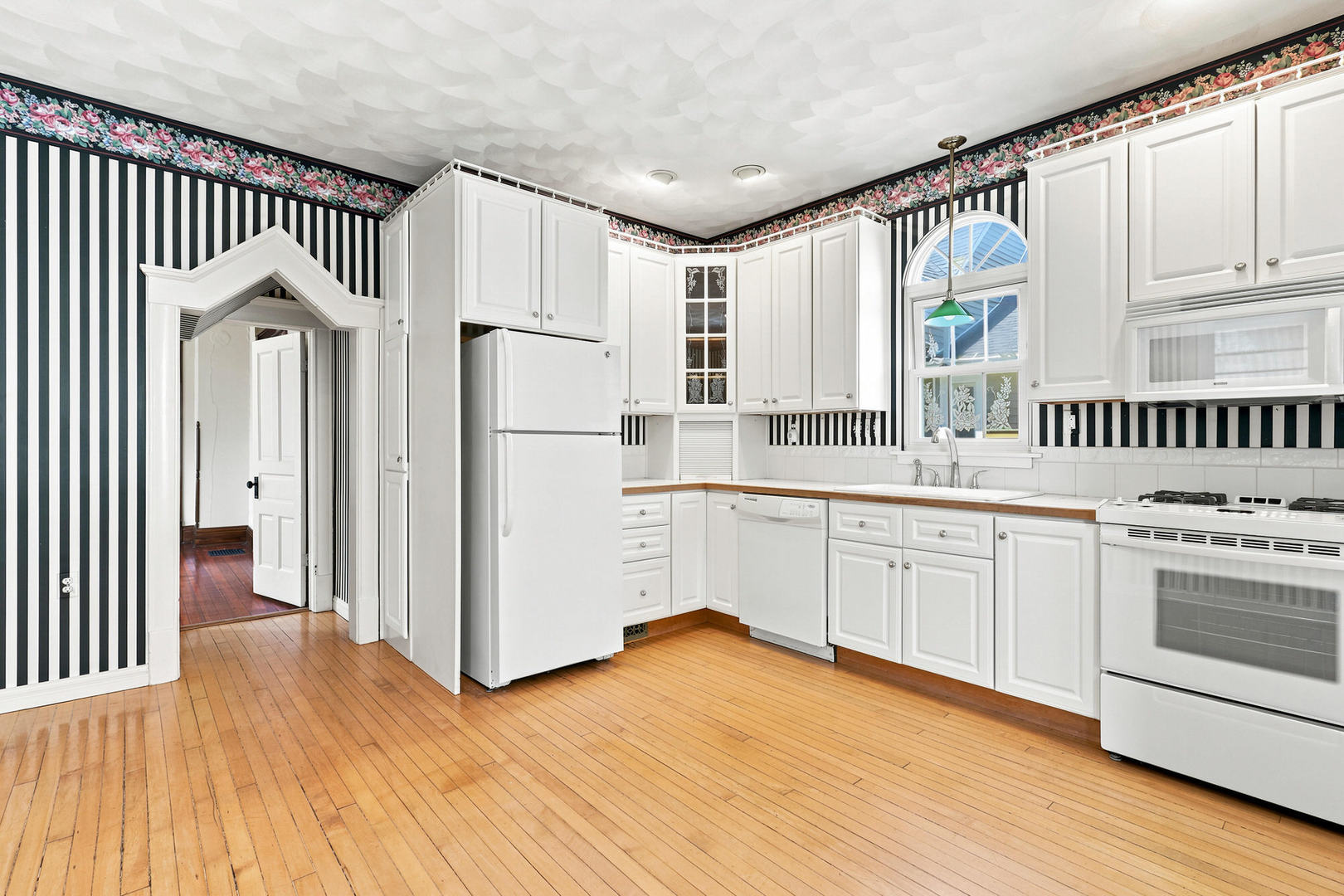 1810 15th Street Moline, IL 61265 - Photo 18 of 47