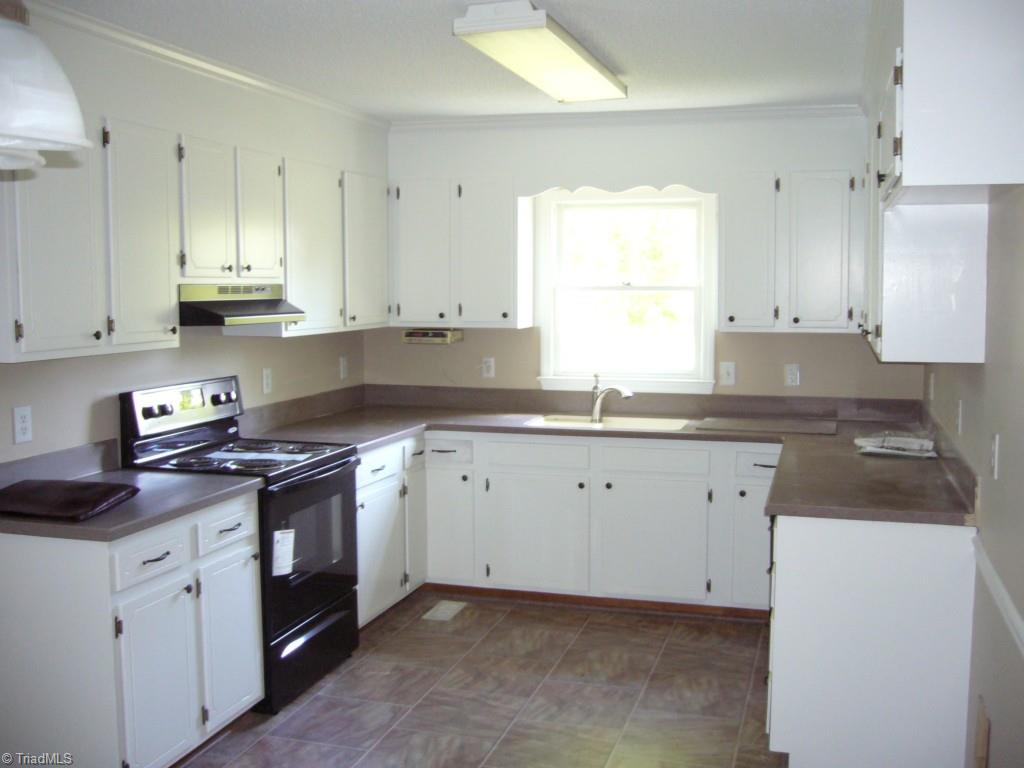 177 Erwen Road Lexington, NC 27295 - Photo 2 of 7 Gallery Image 2