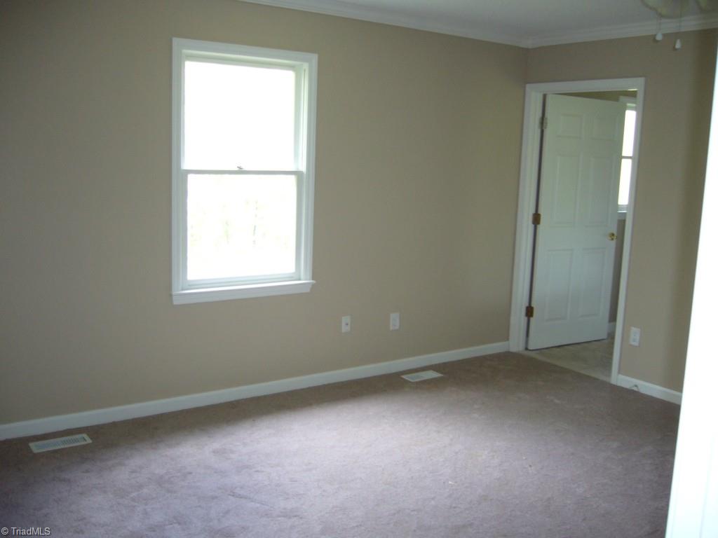177 Erwen Road Lexington, NC 27295 - Photo 3 of 7 Gallery Image 3