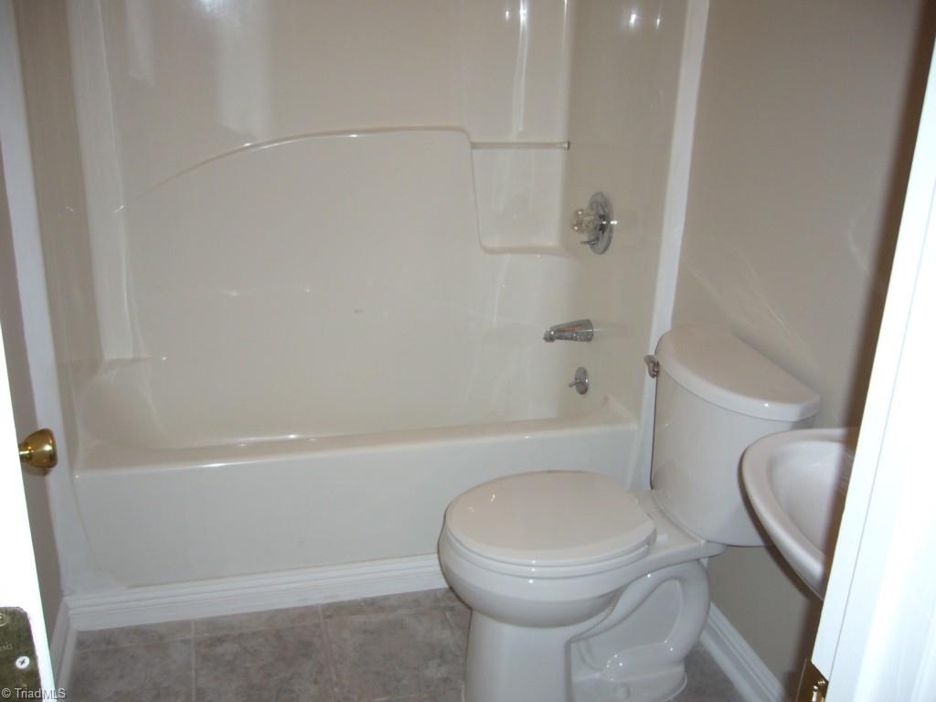 177 Erwen Road Lexington, NC 27295 - Photo 5 of 7 Gallery Image 5