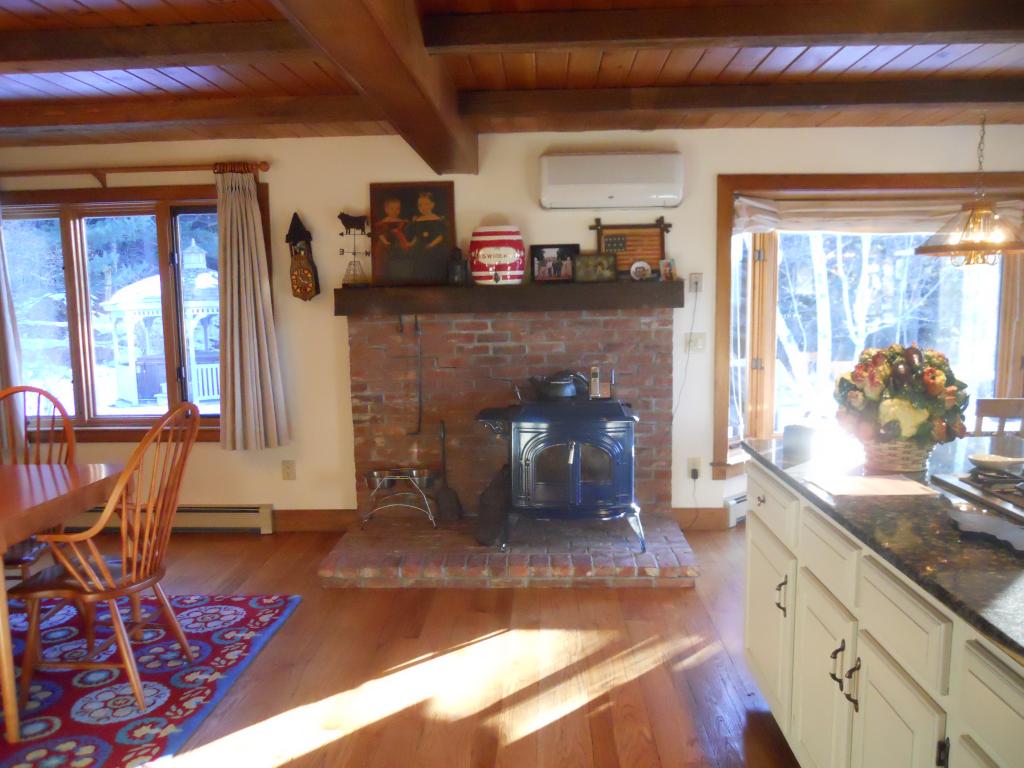 1968 Hillside Road Hartford, VT 05059 - Photo 11 of 37 Gallery Image 11