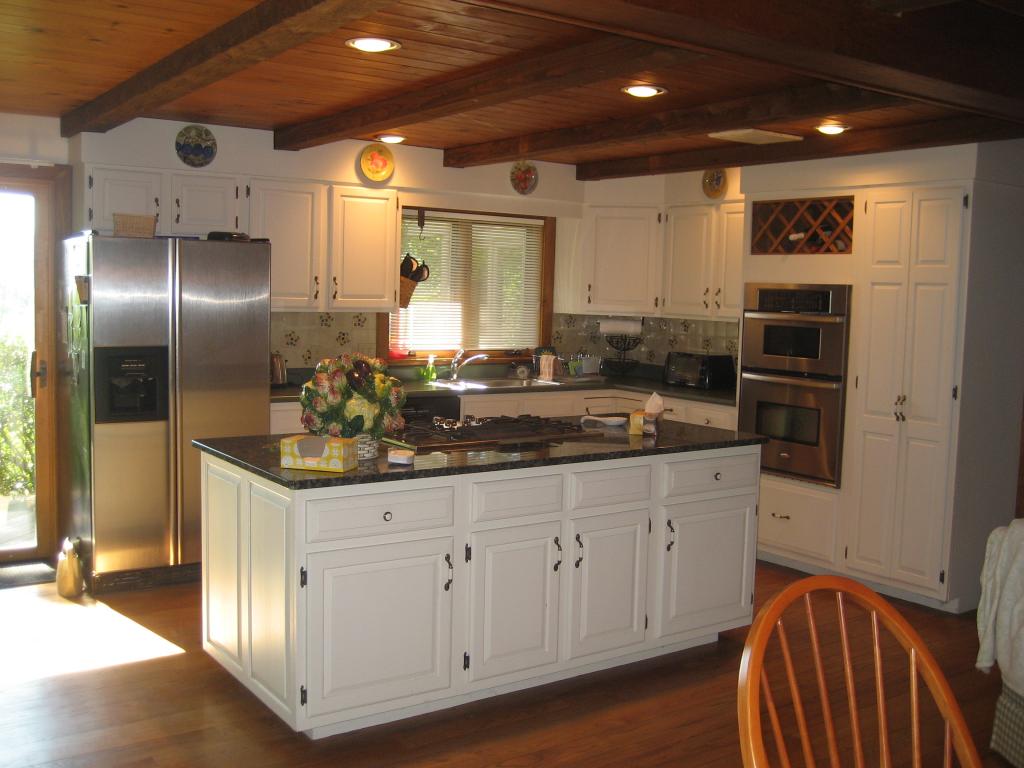 1968 Hillside Road Hartford, VT 05059 - Photo 12 of 37 Gallery Image 12
