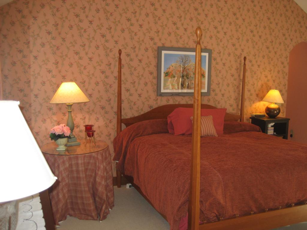 1968 Hillside Road Hartford, VT 05059 - Photo 19 of 37 Gallery Image 19