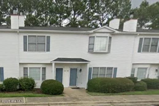 $950 | 3800 Sterling Pointe Drive, Unit A5, Winterville, NC 28590