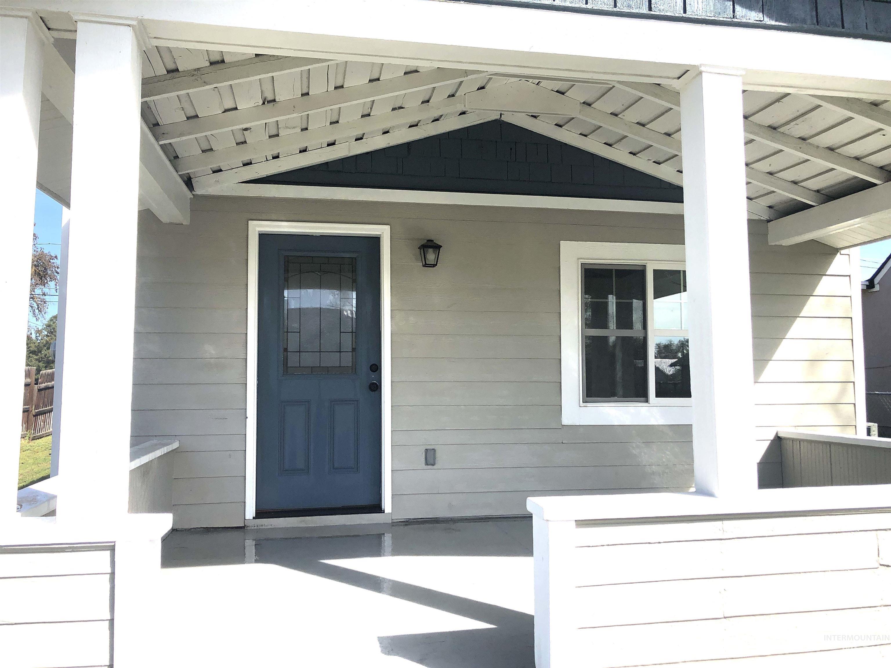 717 10th Street Clarkston, WA 99403 - Photo 2 of 23 View of exterior entry with covered porch
